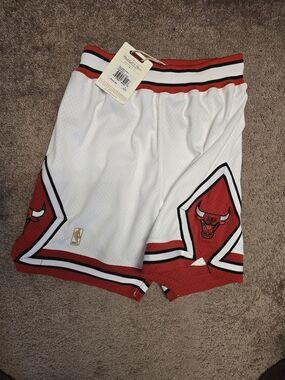 Mitchell & Ness White, Red & Black Chicago Bulls Men’s Basketball Shorts